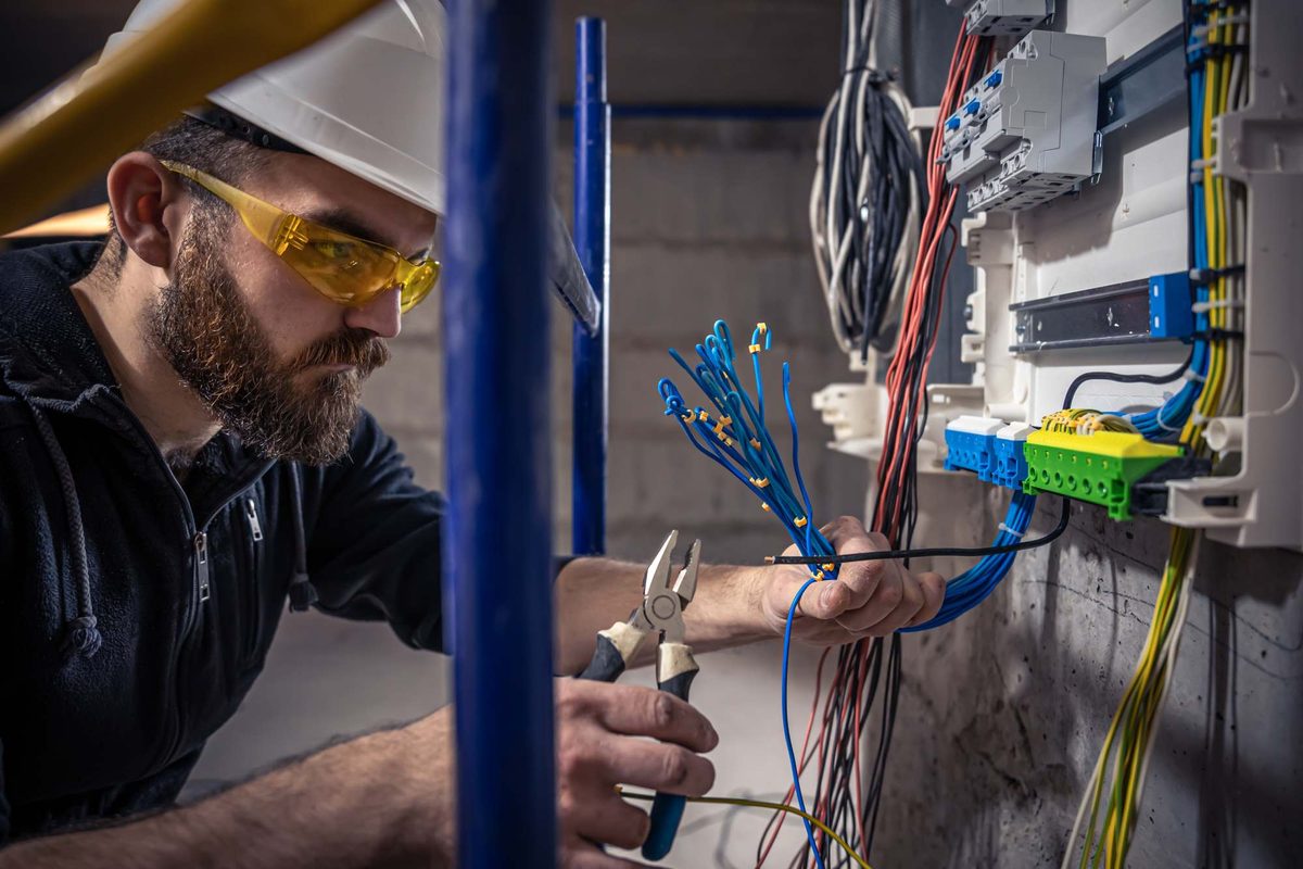 Commercial Electrical Service and Maintenance Gold Coast